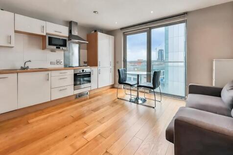 Kitchen / Living Space