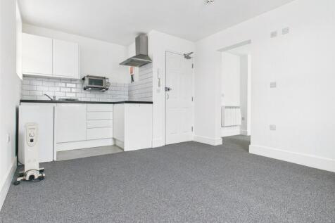 Lounge Kitchen