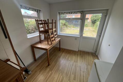 Burgess Road,  photo 3