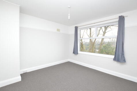 Linden Avenue, Woodseats, Sheffield, S8 0GA photo 4