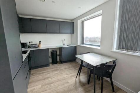 Kitchen / Dining