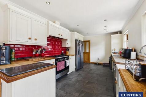 Kitchen, Dining &amp; Family Room