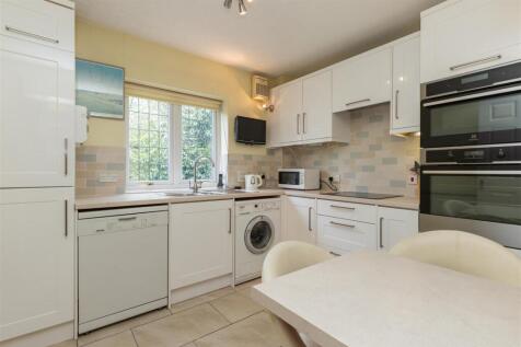 Kitchen - Breakfast Room 1.jpg