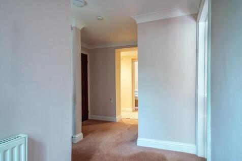 16 St. Martins Cl...