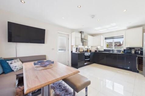 Fabulous Open Plan Dining Kitchen