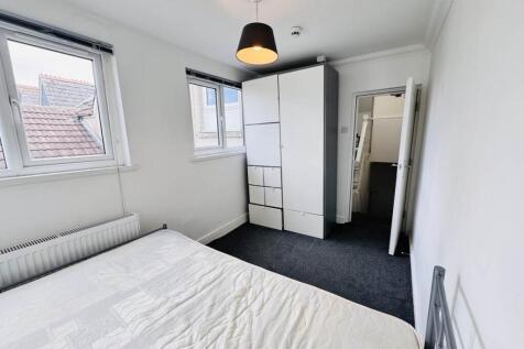 Rear Bedroom