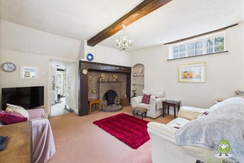 Living Room - Charlotte Thomasson Ewemove Whitchur