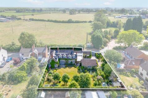 10 Main Street, Newton Burgoland