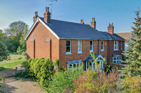 8646440-exterior2...