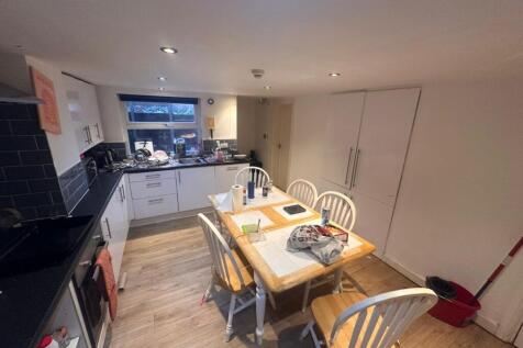 Estcourt Terrace, Headingley, Leeds, West Yorkshire, LS6 photo 3
