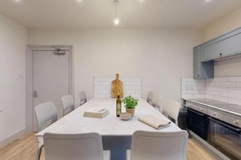 19, Hyde Park Terrace, Leeds photo 3