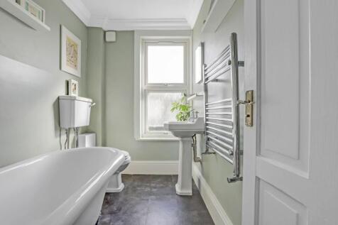 10-d0d7JHPropWorld - 35 Percy Road - 29-medium.jpg