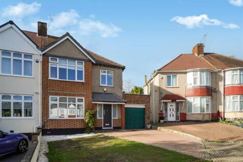 42 St. Andrews Avenue Wembley HA0 2QD - 012.jpg