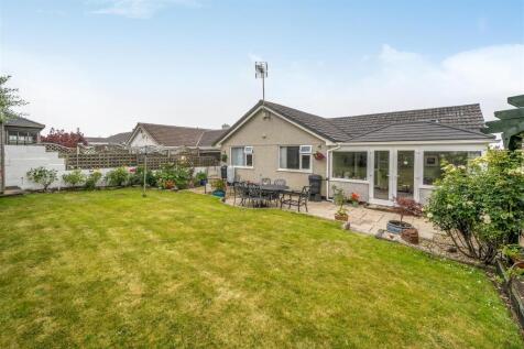 Longlands Rear..jpg