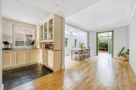 38 Shalimar Gardens-4.jpg