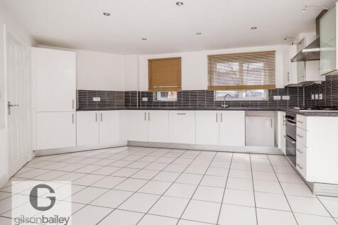 13-24TaylorWay-22