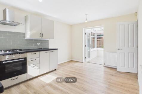 Kitchen/Dining area
