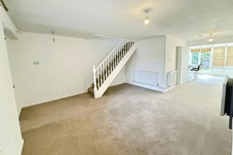 Stukeley Road, Basingstoke, RG21 photo 4