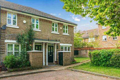 London, SE15 - property photo