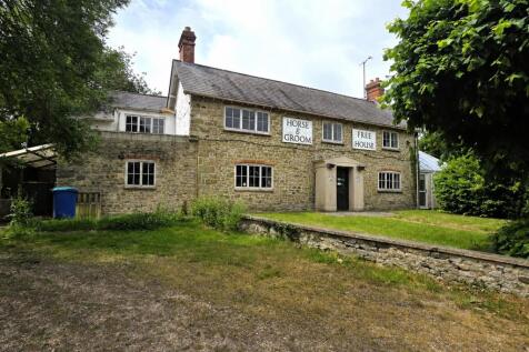 Horse and Groom - Front 3.jpg