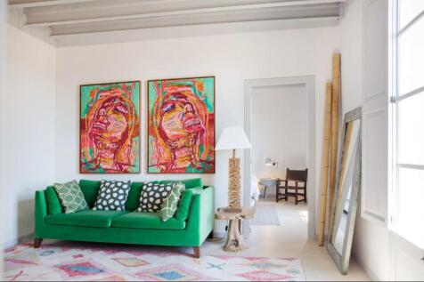 historic-building-with-three-exceptional-apartm...