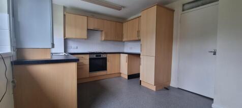 Kitchen 5.jpeg
