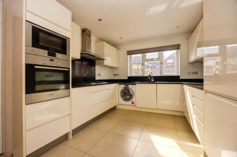 Samson Close, Aldershot, GU11 photo 4