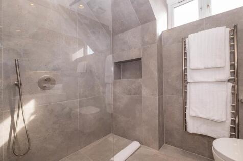 Strawberry Hill Road Twickenham TW1 photo 5