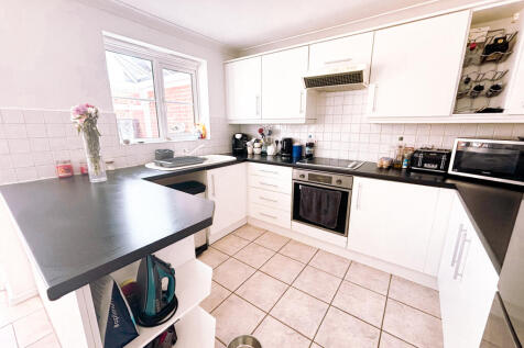 Seaview Road, Cowes, Isle of Wight photo 3