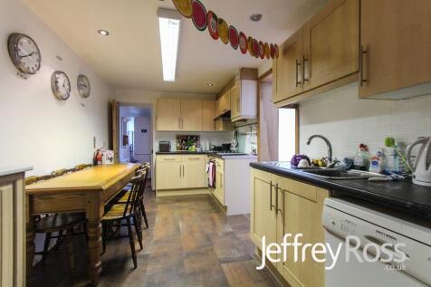 Flora Street, Cathays photo 3