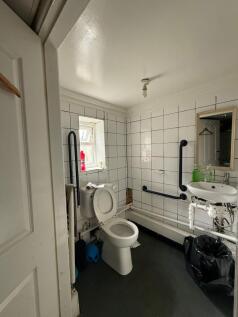 Takeaway to rent Image 10