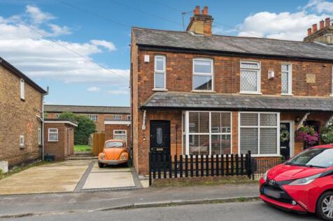 High Wycombe, HP11 - property photo