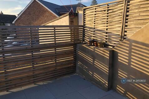 Secluded South/West Roof Terrace