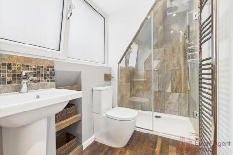 En Suite / Dressing Room