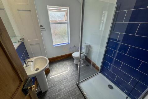 Bathroom Alt.jpg