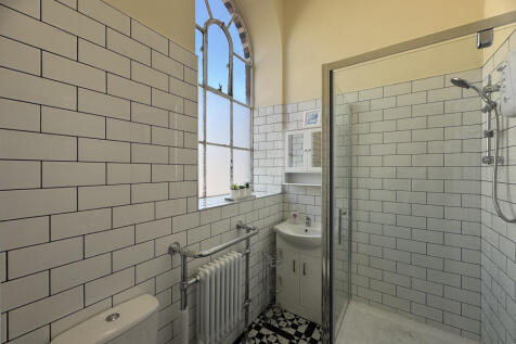 Shower/WC