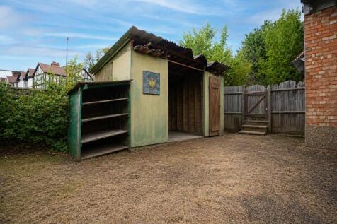 Shed2.JPG