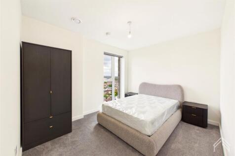 Damselfly Heights, 4 Teal Road | London photo 4
