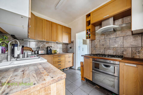 25f0cf79-e74d-43b...