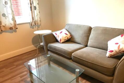£168 pw inc bills - 15 Hathersage Road, Manchester, Greater Manchester, M13 photo 3