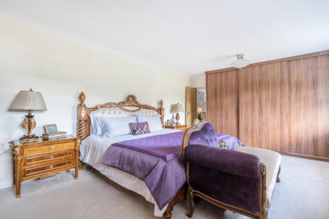 1299911-18-683805...