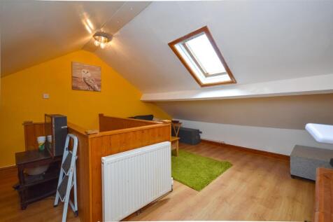 ATTIC ROOM