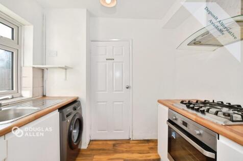 Suttons Avenue Hornchurch RM12 photo 4