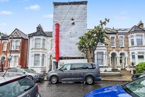119 Ravenslea Road, Balham, London SW12 8RT
