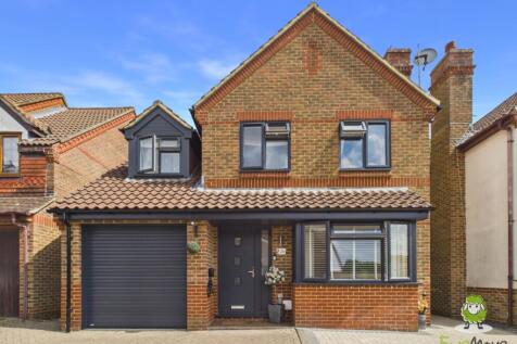 EweMove Estate Agents Basingstoke - Highwood Ridge