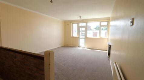 Petworth Court, Bath Road, Reading photo 3