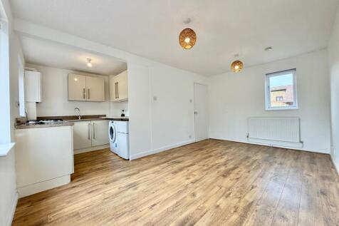 Rhuddlan Close, Shenley Church End, MK5 photo 4