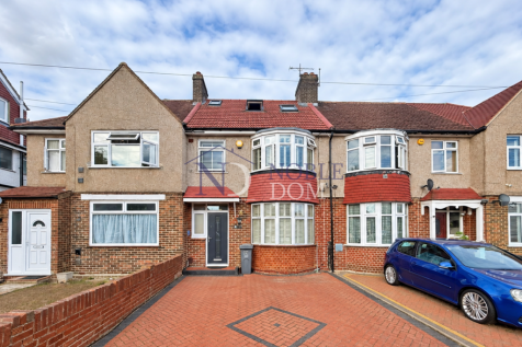 4 BEDROOM 2 BATHROOM TERRACED HOUSE IN HOUNSLOW