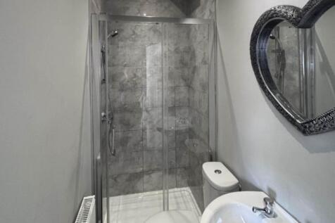 Room 1 Ensuite (2)