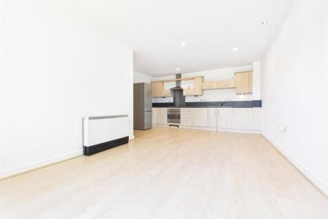 Hatherley Lane, Cheltenham, Gloucestershire, GL51 photo 3